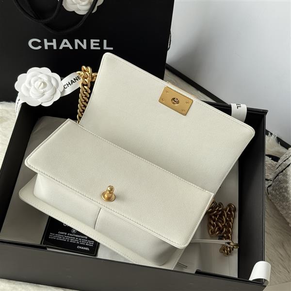 2026127214238938 700